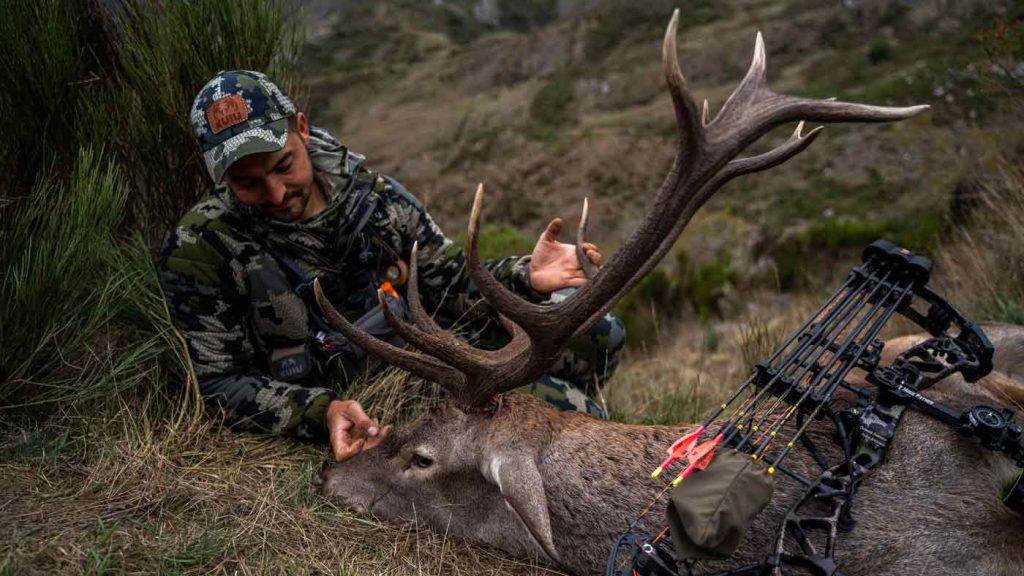 CAZANDO-CIERVOS-MONTAÑA