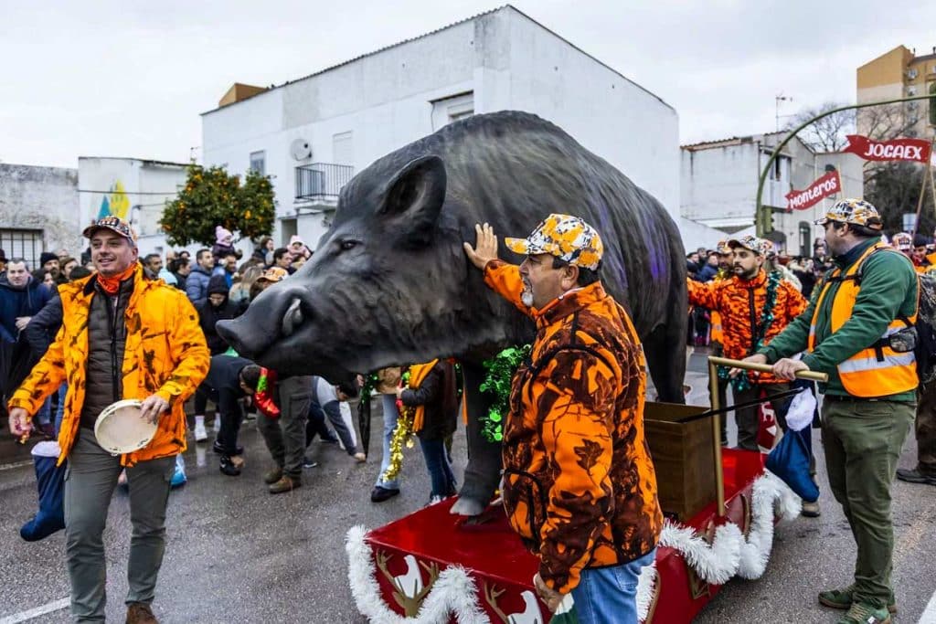 Los cazadores en la cabalgata.